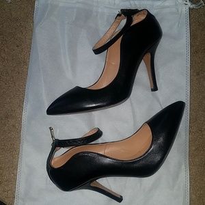 SEXY PUMPS!